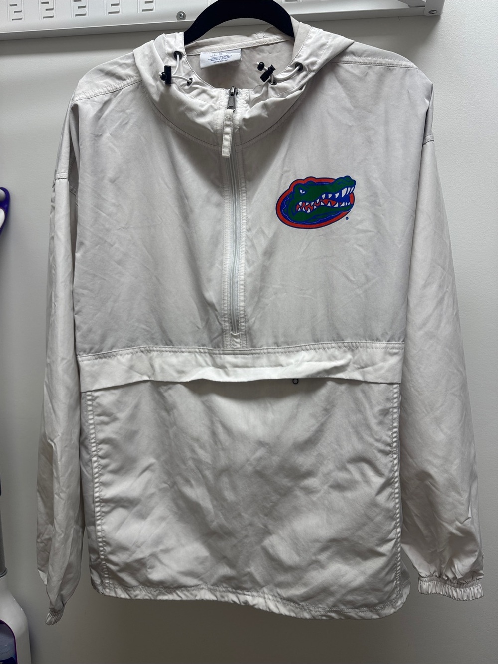 XL Men’s Champion UF GATOR White Pullover rain Jacket with Gator logo